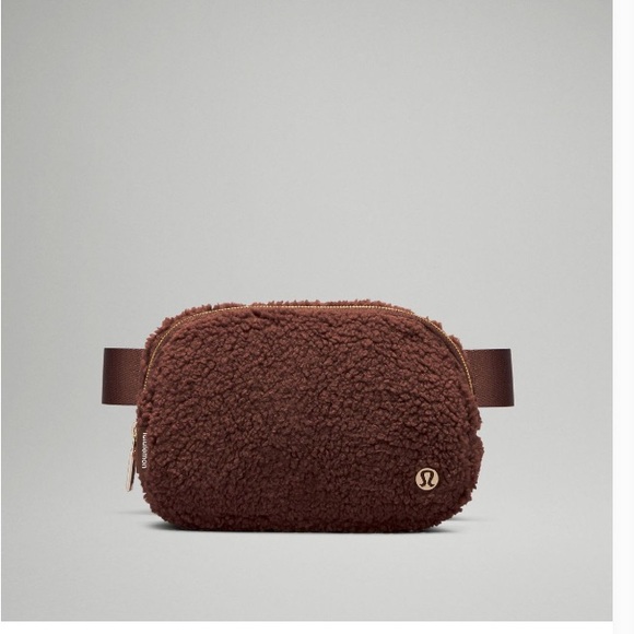 Sherpa Lululemon Belt Bag - Picture 1 of 2